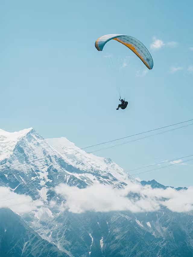 Paragliding in nepal